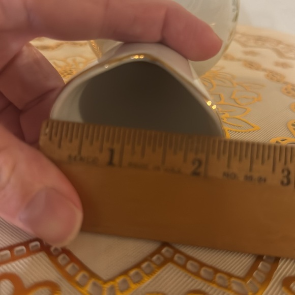 Floral Porcelain Vase - Picture 5 of 9